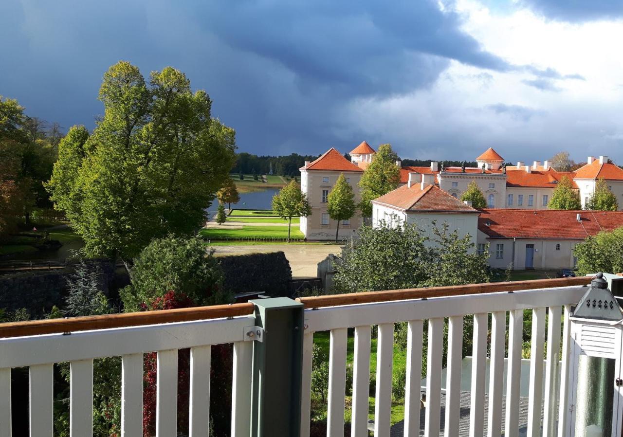 ריינסברג Loggiahaus Am Schloss, 5 Ferienwohnungen, Teils Mit Schloss- Und Seeblick מראה חיצוני תמונה