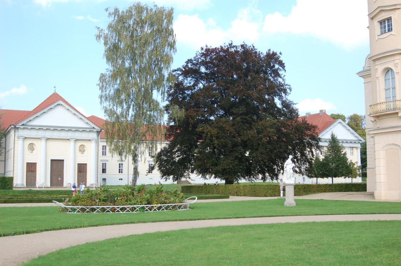 ריינסברג Loggiahaus Am Schloss, 5 Ferienwohnungen, Teils Mit Schloss- Und Seeblick מראה חיצוני תמונה