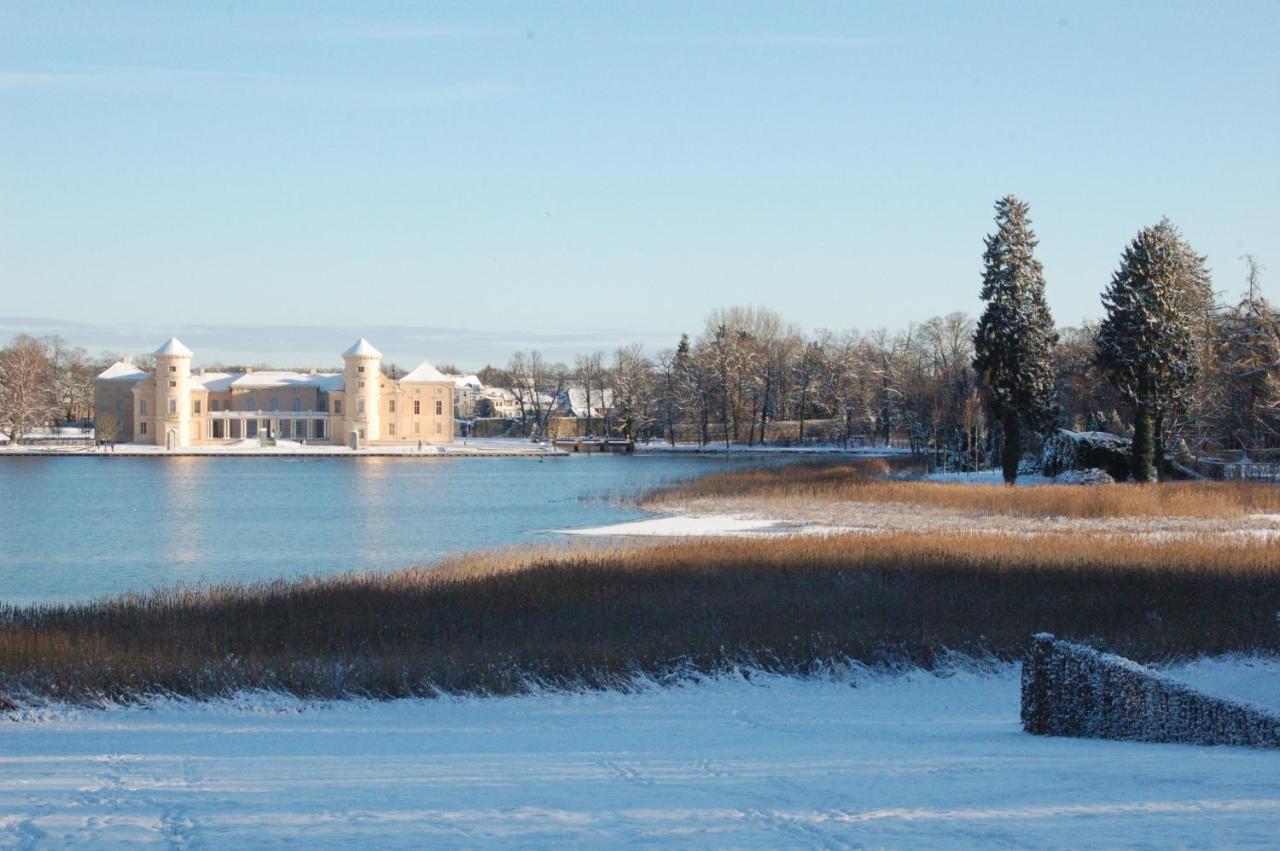 ריינסברג Loggiahaus Am Schloss, 5 Ferienwohnungen, Teils Mit Schloss- Und Seeblick מראה חיצוני תמונה